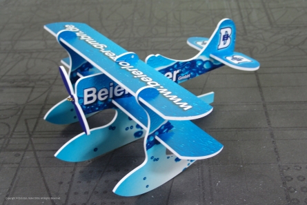 Modellflugzeuge aus bedrucktem PVC (Forex)