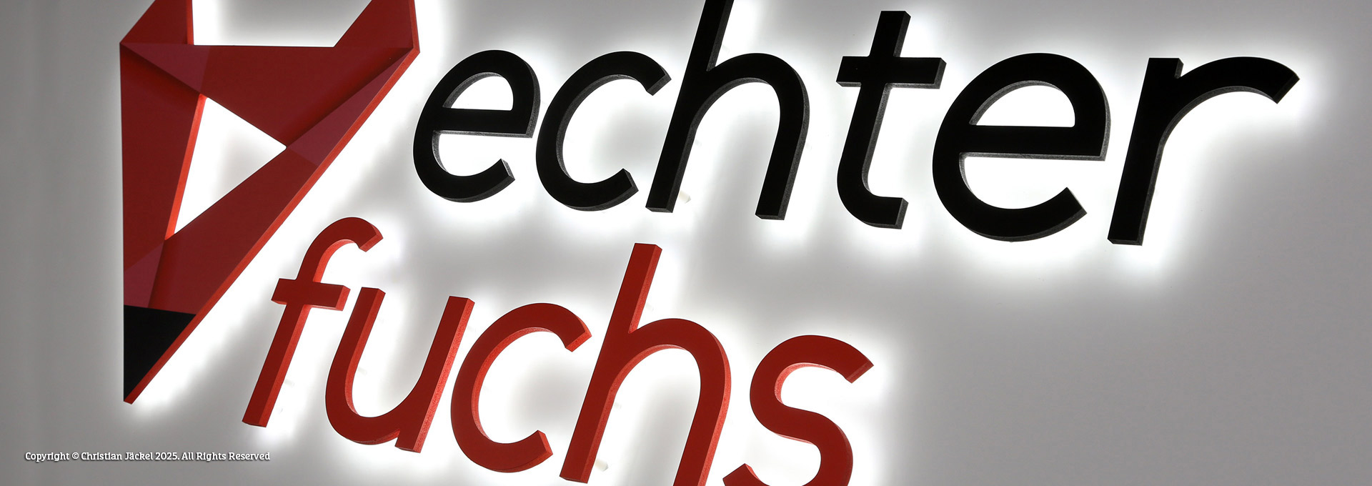 Leuchtbuchstaben als Rückleuchter Leuchtbuchstaben als Rückleuchter
